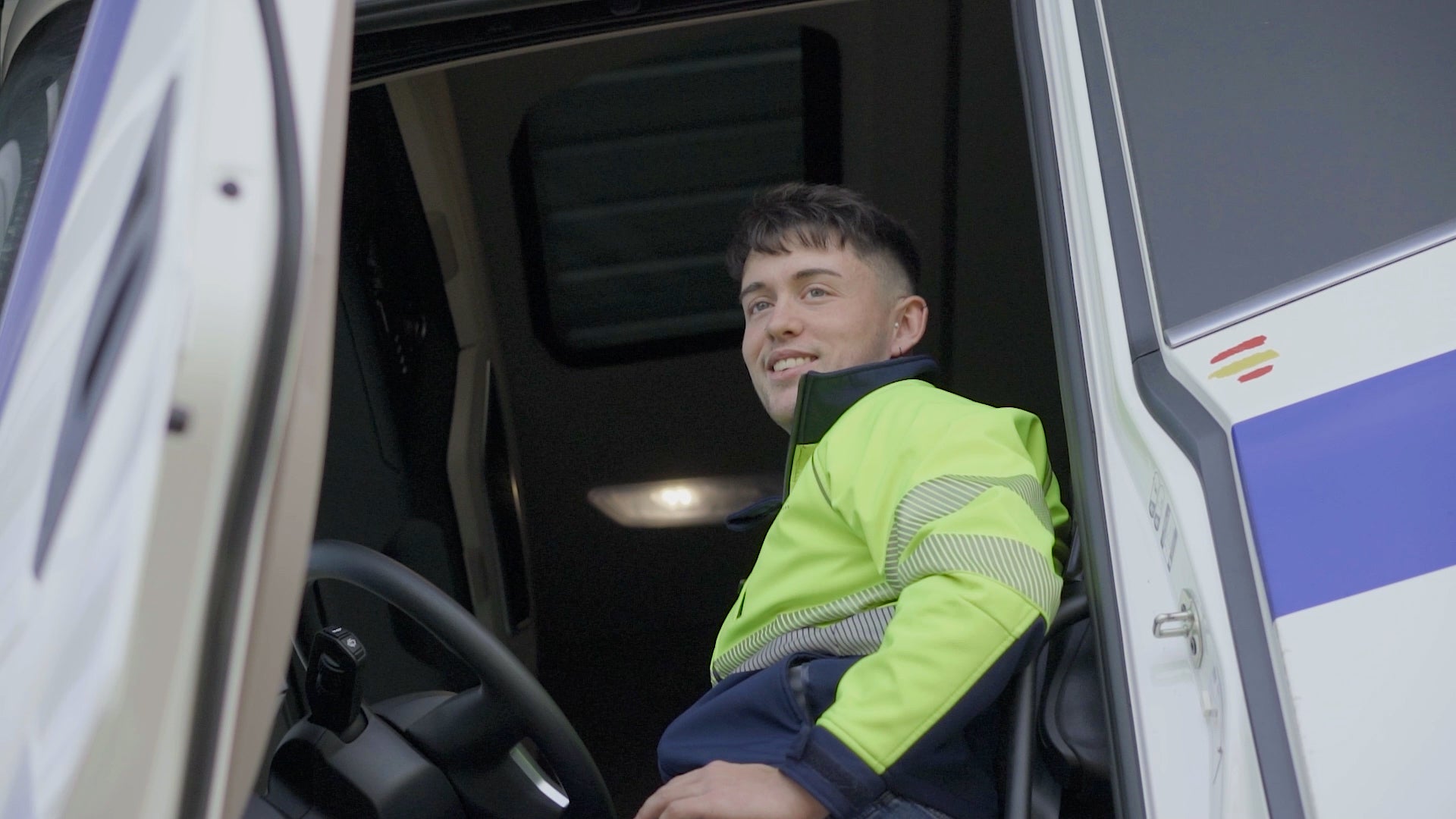 FVET insta a los 54.100 jóvenes valencianos parados a hacerse transportista FVET insta a los 54.100 jóvenes valencianos parados a hacerse transportista