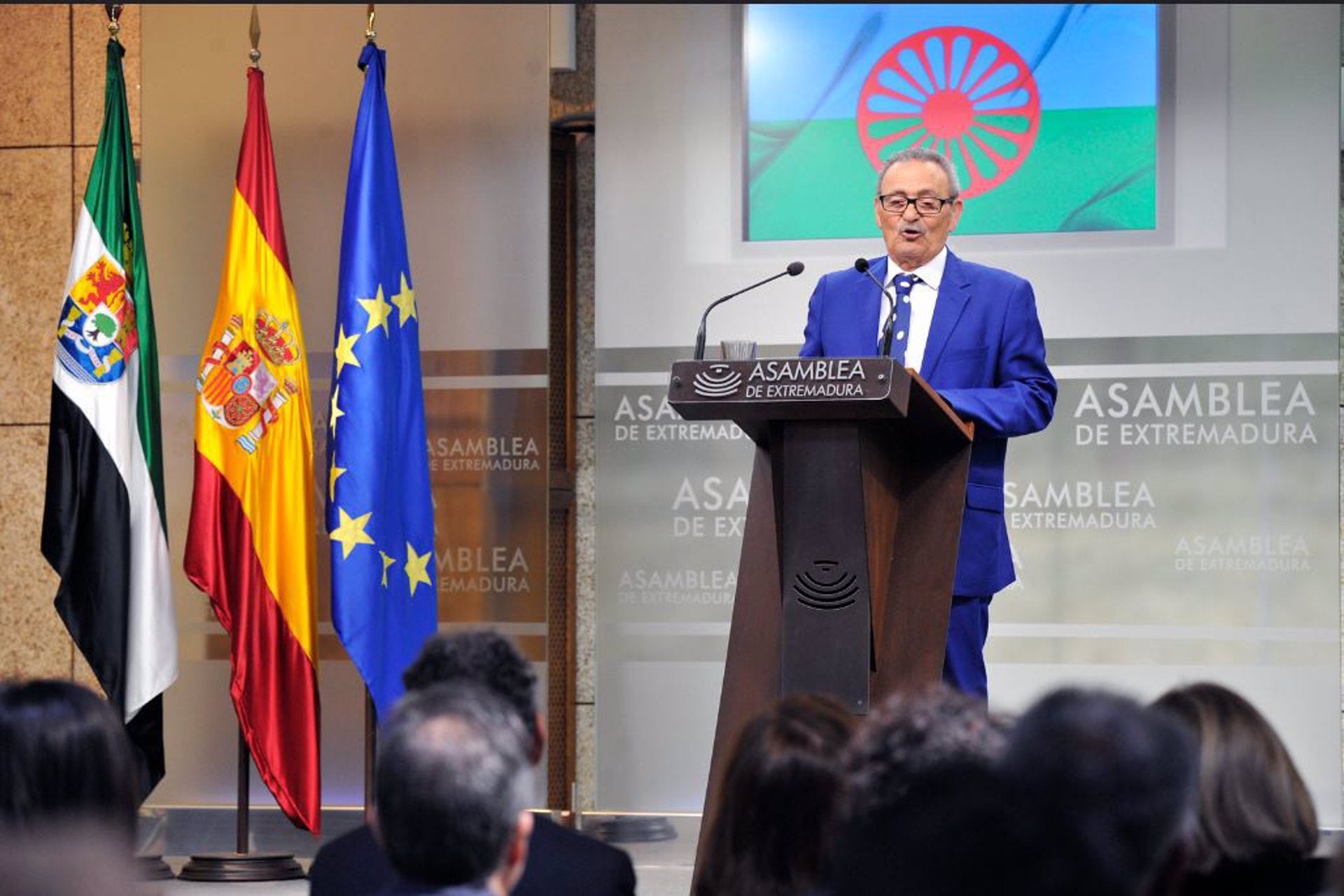 Las Asociaciones del Pueblo Gitano lamentan el "desconocimiento" de esta población, lo que conduce al recelo Las Asociaciones del Pueblo Gitano lamentan el "desconocimiento" de esta población, lo que conduce al recelo