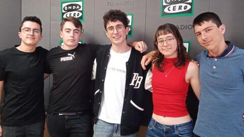 Componentes del equipo de debate del IES Victoria Kent