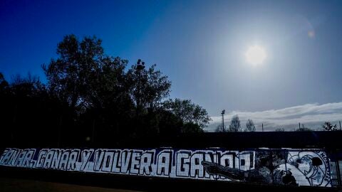 Pancarta en el Requexon