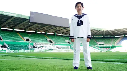 El Racing abre Los Campos de Sport para realizar fotografías de Primera Comunión El Racing abre Los Campos de Sport para realizar fotografías de Primera Comunión