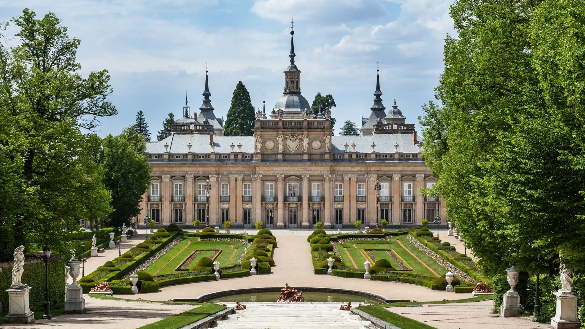 Patrimonio Nacional ha organizado 15 visitas extraordinarias para celebrar el tricentenario del Palacio Real de La Granja 
