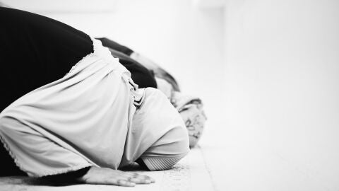 Mujeres musulmanas rezando
