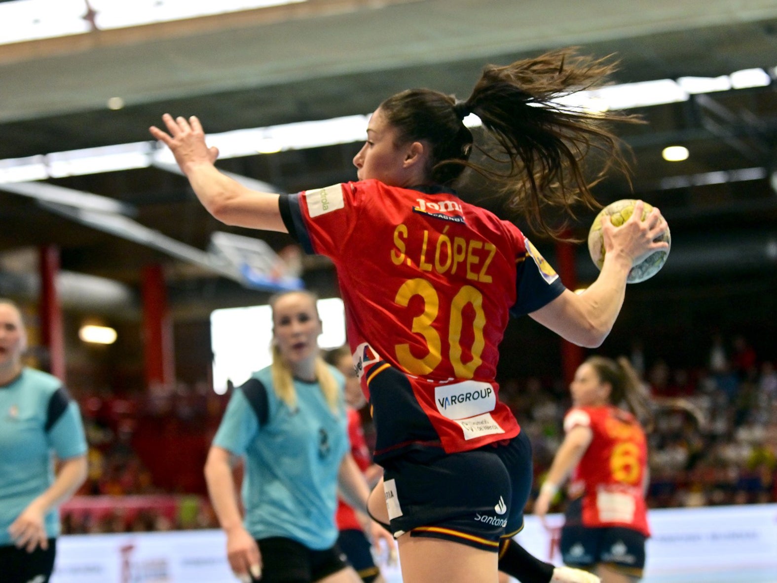 'Las Guerreras' inician esta tarde en Torrevieja el preolímpico de balonmano ante la República Checa 'Las Guerreras' inician esta tarde en Torrevieja el preolímpico de balonmano ante la República Checa