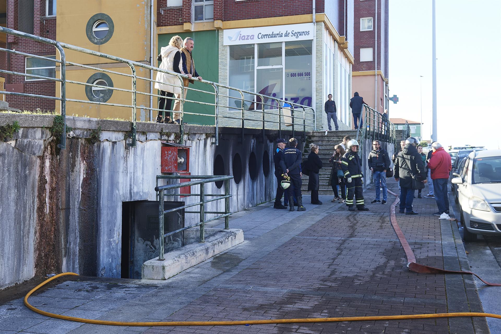 Vecinos del garaje incendiado se quejan de "dejadez absoluta" y "falta de mantenimiento" Vecinos del garaje incendiado se quejan de "dejadez absoluta" y "falta de mantenimiento"