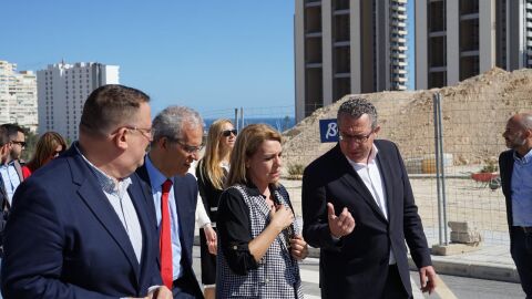 Consellera visitando parcela para VPO de Benidorm Consellera visitando parcela para VPO de Benidorm