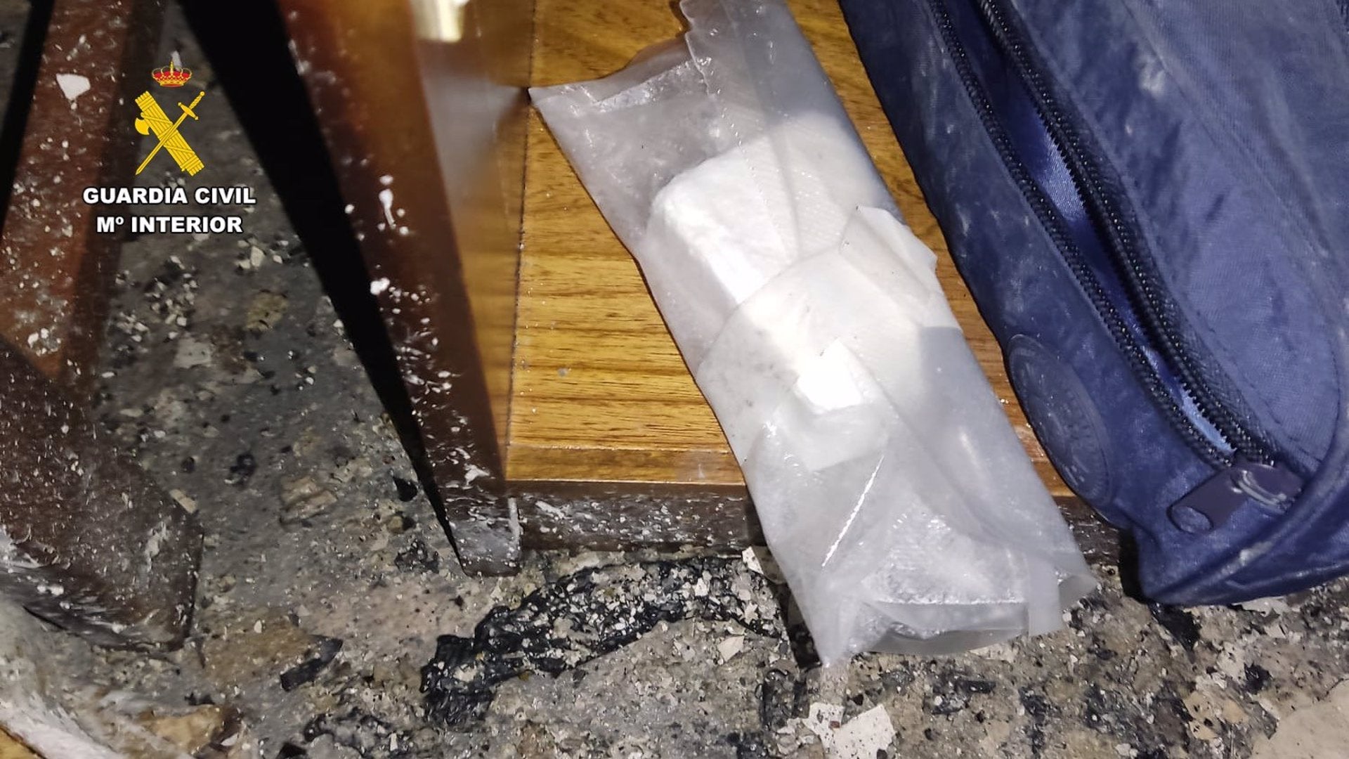 Detenido un hombre por tráfico de drogas y provocar un incendio en el hotel en el que se alojaba en Valencia de Alcántara Detenido un hombre por tráfico de drogas y provocar un incendio en el hotel en el que se alojaba en Valencia de Alcántara