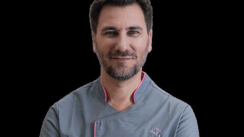 Dr. Manuel Fern&aacute;ndez, director de Vida Sevilla