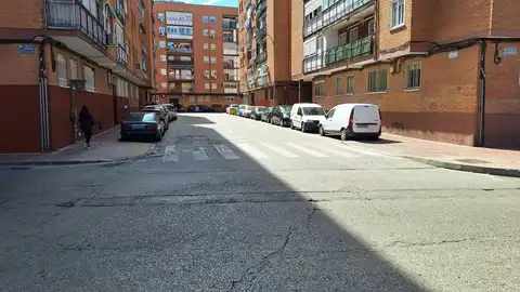 La Zona de Bajas Emisiones del casco histórico de Alcalá de Henares llega a la calle Río Sil, en el barrio Venecia Calle río Sil de Alcalá de Henares antes del comienzo de las obras de implantación de la Zona de Bajas Emisiones