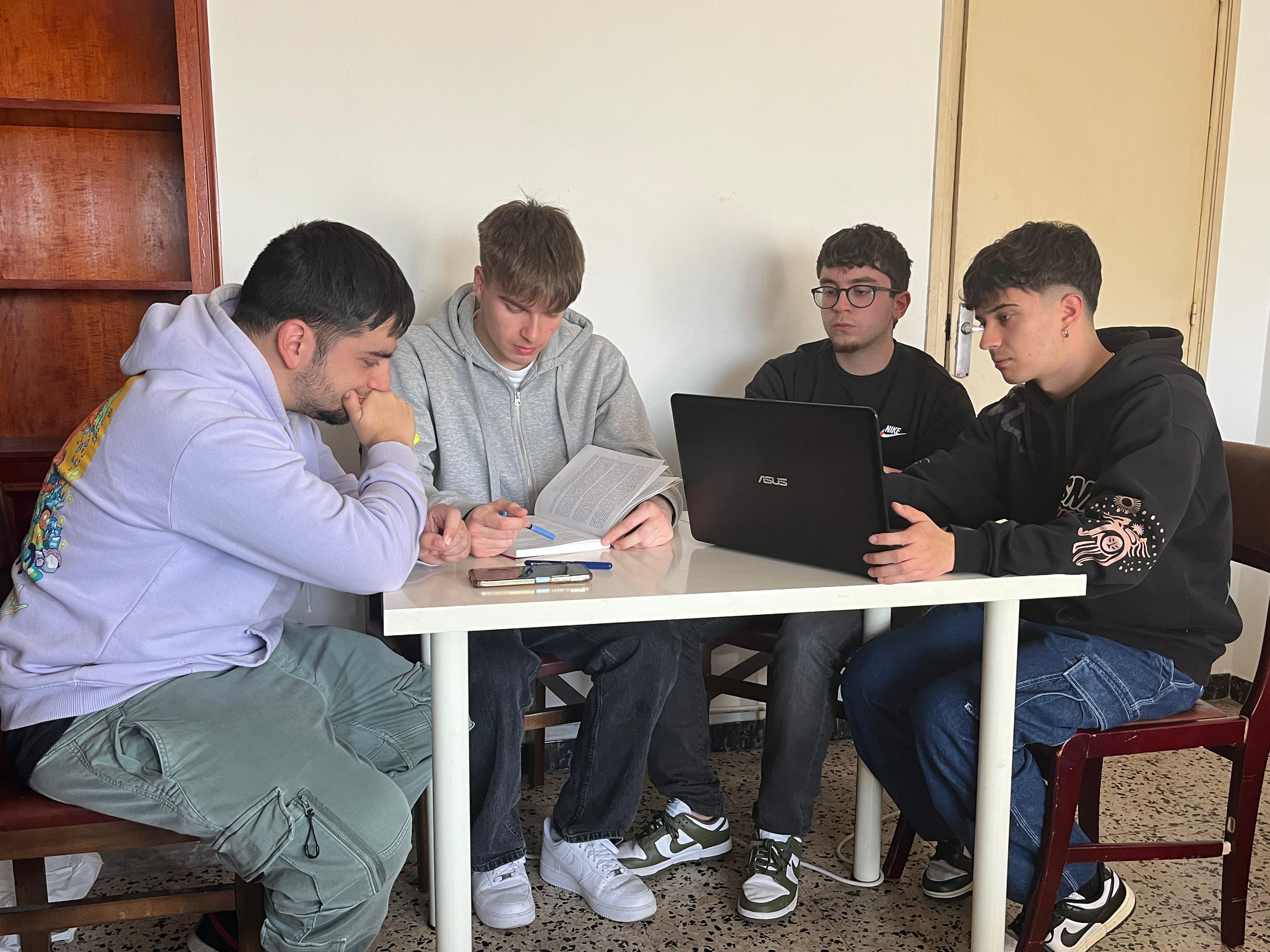 Los jóvenes que divulgan sobre el entorno rural y luchan contra la despoblación Los jóvenes que divulgan sobre el entorno rural y luchan contra la despoblación