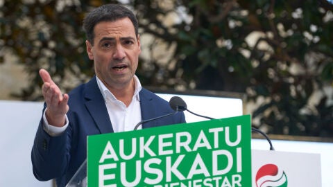 El candidato a Lehendakari por el Partido Nacionalista Vasco, Imanol Pradales/ EFE/Adrián Ruiz Hierro