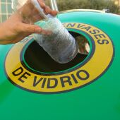 Extremadura sigue estando a la cola de reciclaje en vidrio.