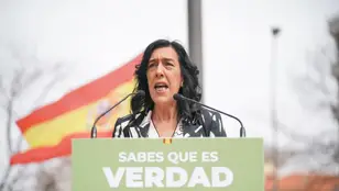 La candidata de VOX a Lehendakari, Amaia Martínez, interviene durante un acto electoral de su partido.