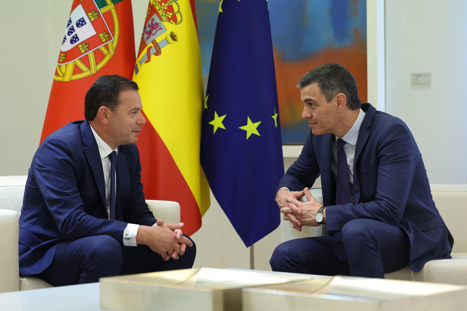 Sánchez pide "contención y diplomacia" en Oriente Medio para evitar "una escalada bélica que nos lleve al abismo" Sánchez pide "contención y diplomacia" en Oriente Medio para evitar "una escalada bélica que nos lleve al abismo"