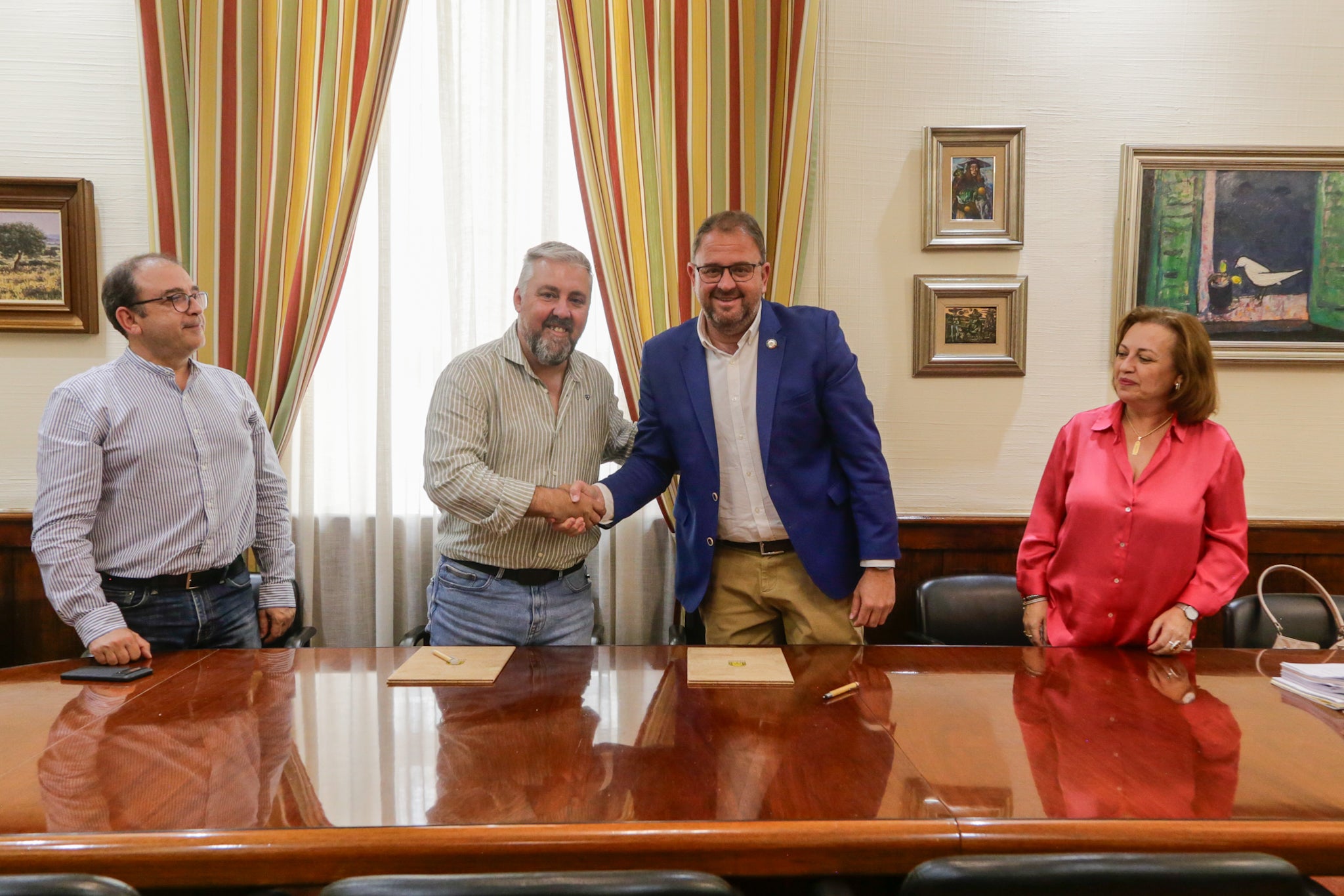 El Ayuntamiento de Mérida eleva a 21.000 euros su aportación anual a la Plataforma del Voluntariado El Ayuntamiento de Mérida eleva a 21.000 euros su aportación anual a la Plataforma del Voluntariado