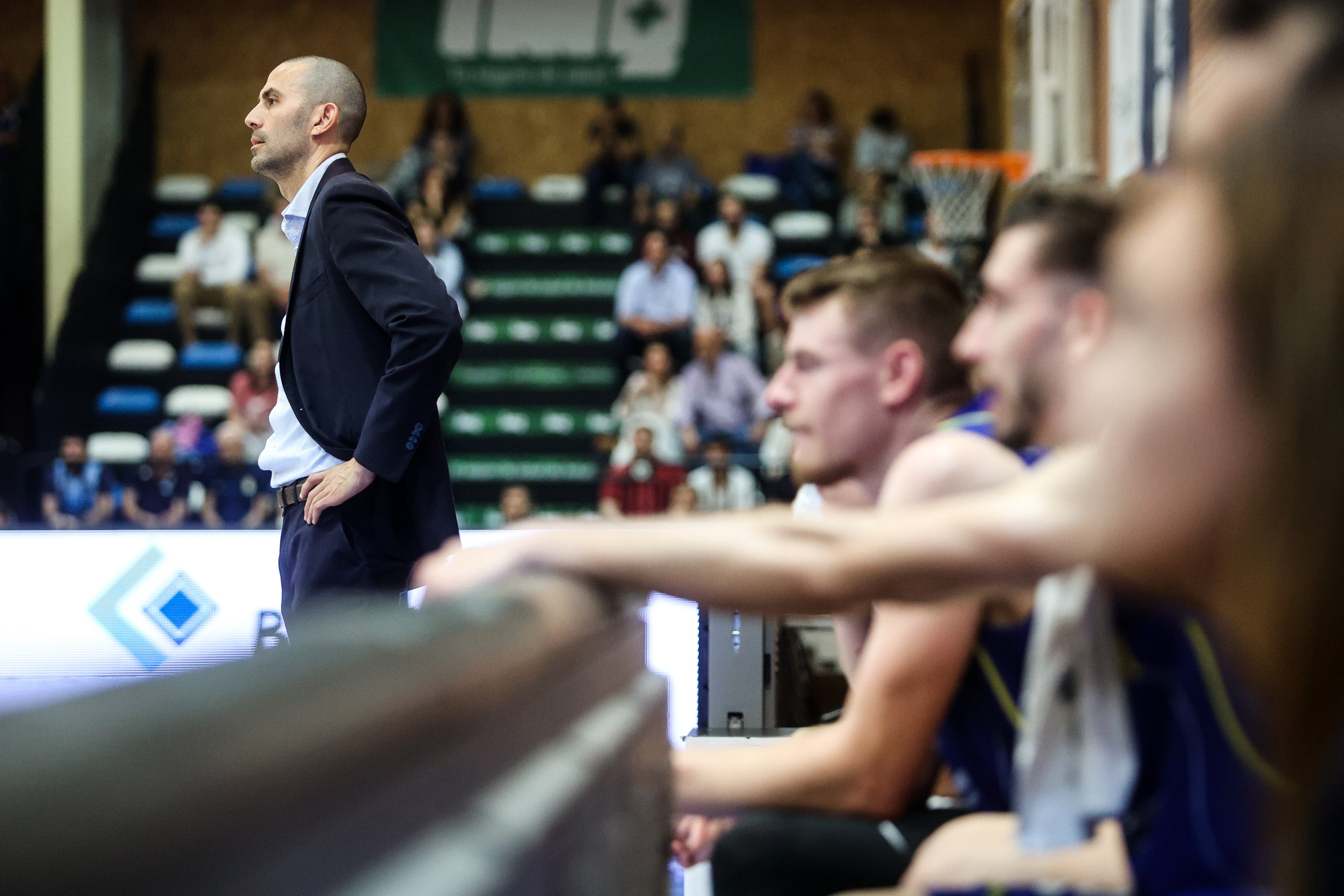 El Alimerka acaricia la permanencia El Alimerka acaricia la permanencia