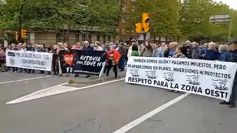 La zona oeste no se rendirá por el vial de Jove La zona oeste no se rendirá por el vial de Jove