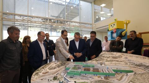 Toni Pérez visita la planta de residuos Las Marinas en El Campello 