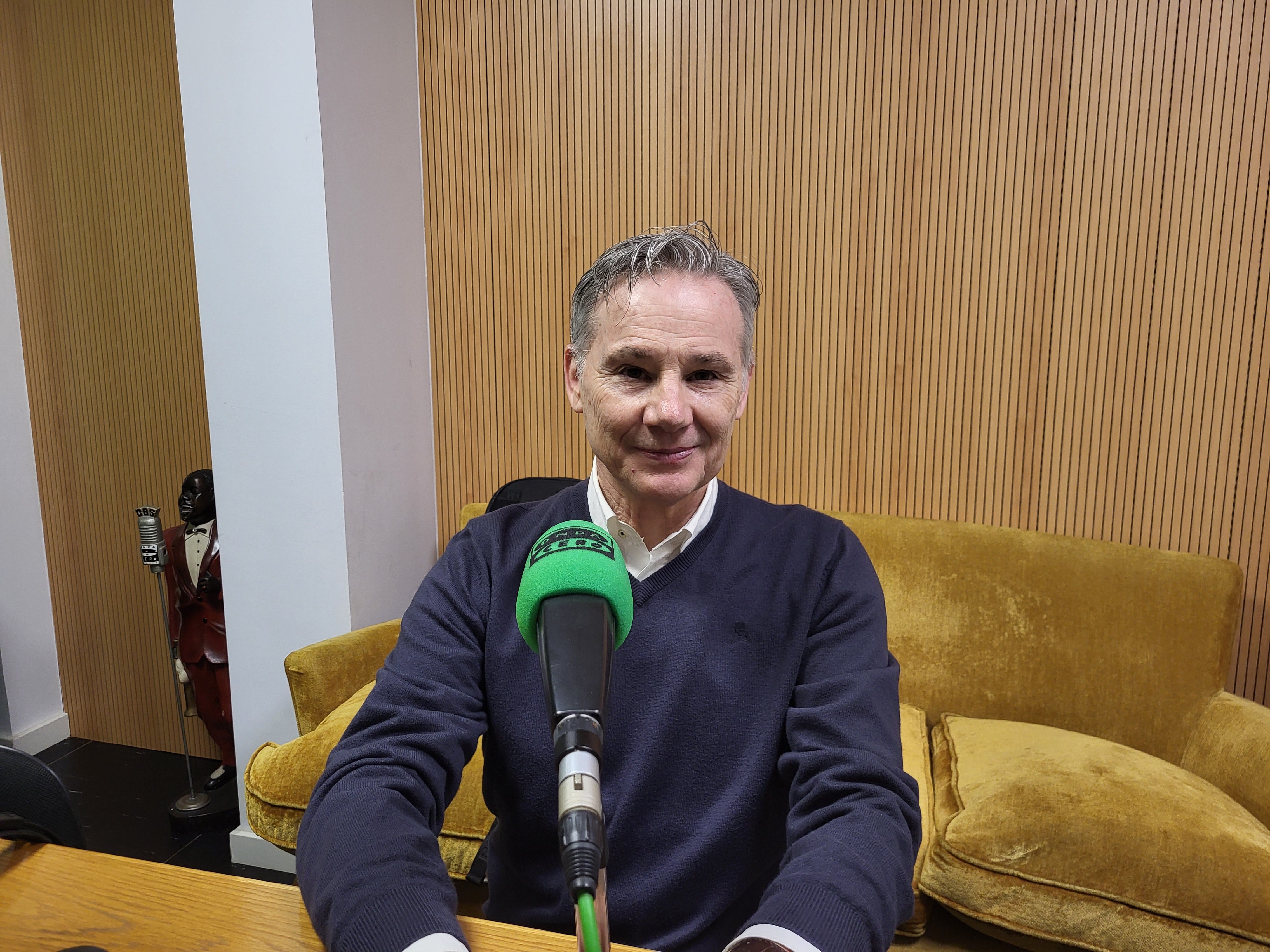 Mario González publica a novela "El Enigma de la Tabla Sagrada" Mario González publica a novela "El Enigma de la Tabla Sagrada"