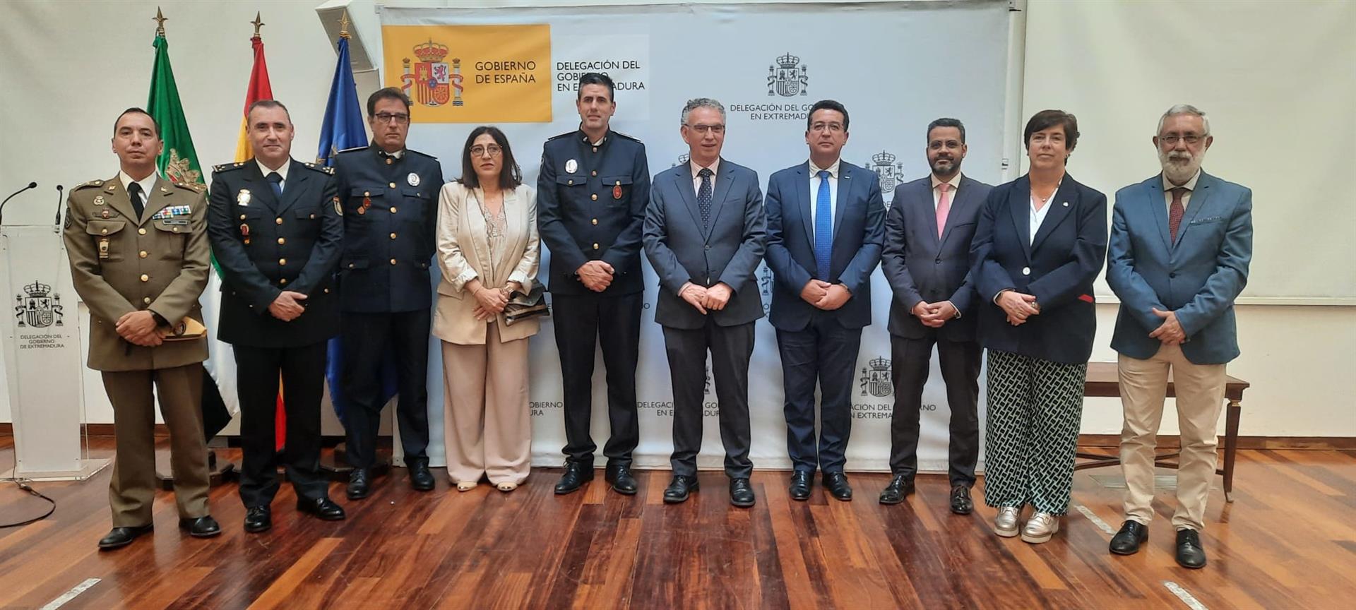 Policías locales, nacionales y el Batallón de emergencia de la UME reconocidos con las medallas al mérito de Protección Civil Policías locales, nacionales y el Batallón de emergencia de la UME reconocidos con las medallas al mérito de Protección Civil
