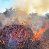 Los agricultores advierten que prohibir las quemas no es la solución a los incendios