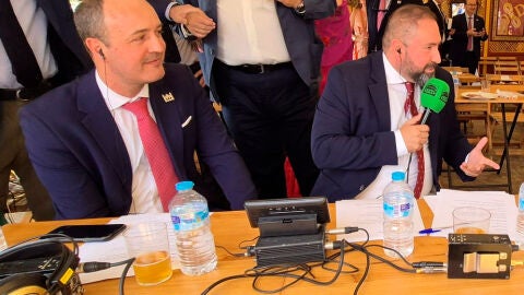 Jos&eacute; Manuel Jim&eacute;nez y Carlos Hidalgo, en el programa especial desde la Feria de Abril.