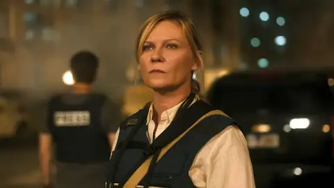La actriz Kirsten Dunst, en un fotograma de la película 'Civil War', de Alex Garland La actriz Kirsten Dunst, en un fotograma de la película 'Civil War', de Alex Garland