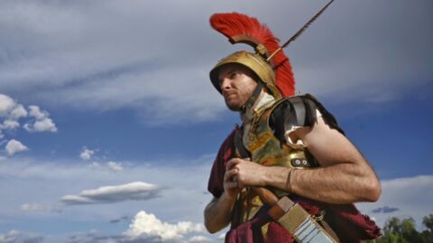 Recreaci&oacute;n hist&oacute;rica de un miembro de una legi&oacute;n romana