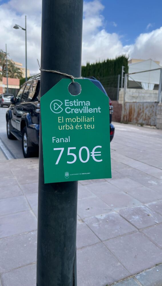 Campaña ‘El mobiliari urbà és teu’ de Crevillent.