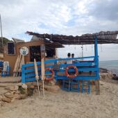 La polémica por la concesión de los quioscos de playa en la isla llegan al Formentera al día