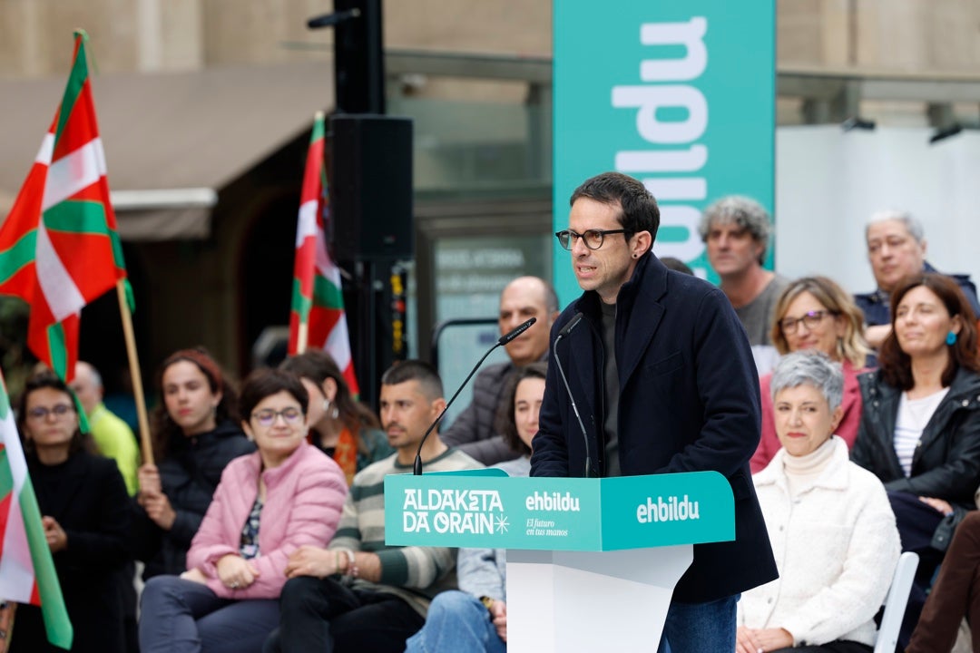 Otxandiano pide ahora "perdón" a las víctimas de ETA, pero sin reconocer que fue una banda terrorista Otxandiano pide ahora "perdón" a las víctimas de ETA, pero sin reconocer que fue una banda terrorista