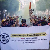 Una de las varias manifestaciones convocadas por los Bomberos de la Generalitat