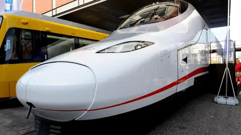 El 'Avril', El Nuevo Tren AVE De Talgo Qué son los trenes Avril, los nuevos convoys de Renfe que viajarán a Galicia y Asturias por menos de 20 euros