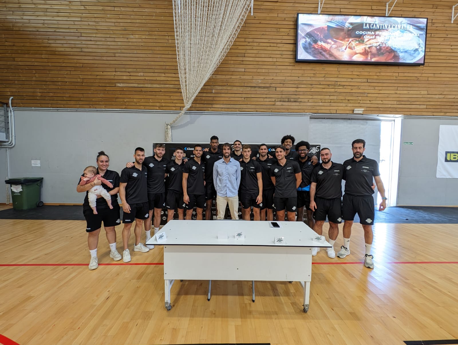 Jordi Grimau: "El baloncesto ha sido mi vida entera y el Bàsquet Sant Antoni el regalo perfecto de fin de carrera" Jordi Grimau: "El baloncesto ha sido mi vida entera y el Bàsquet Sant Antoni el regalo perfecto de fin de carrera"