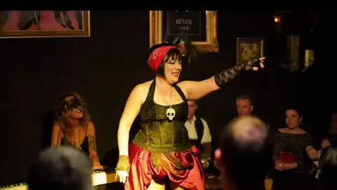 Mammy Blue Mammy Blue con Bingo Cabaretero