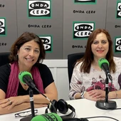 Llanos Arsenal y Cristina Arroyo, presidenta de AAPET, la Asociación Alicantina de Periodistas y Escritores de Turismo. Llanos Arsenal y Cristina Arroyo, presidenta de AAPET, la Asociación Alicantina de Periodistas y Escritores de Turismo.