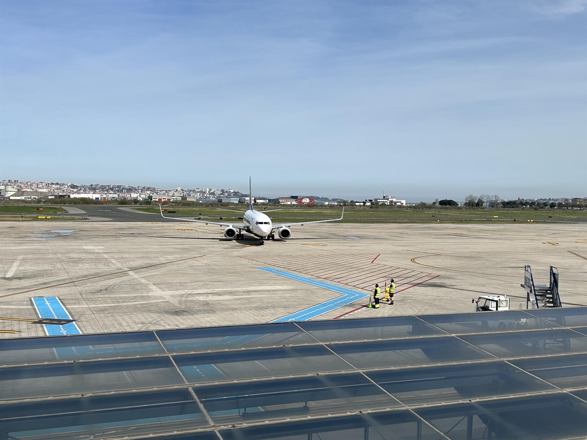 Cantabria busca extender los vuelos Santander-Granada a lo largo del año Cantabria busca extender los vuelos Santander-Granada a lo largo del año