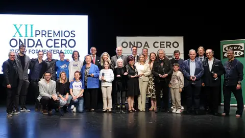 Foto de familia de los galardonados en los XII Premios Onda Cero Ibiza y Formentera 2024 Foto de familia de los galardonados en los XII Premios Onda Cero Ibiza y Formentera 2024