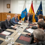 Gobiernos de Canarias y España avanzan en modificación legislativa del reparto de menores no acompañados Gobiernos de Canarias y España avanzan en modificación legislativa del reparto de menores no acompañados