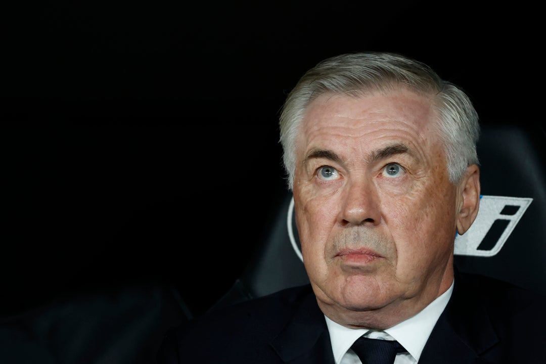 Ancelotti: "Tenemos ventaja, pero no hay que bajar los brazos" Ancelotti: "Tenemos ventaja, pero no hay que bajar los brazos"