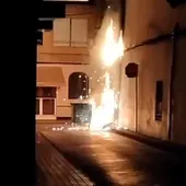 Contenedor ardiendo el fin de semana en Alginet Contenedor ardiendo el fin de semana en Alginet