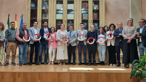 La Diputación de Badajoz reconoce con sus Premios a la integración, el emprendimiento, el talento joven de la provincia pacense La Diputación de Badajoz reconoce con sus Premios a la integración, el emprendimiento, el talento joven de la provincia pacense