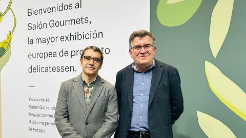 El Director General de Calidad Agroalimentaria y Producto Local, Joan Llabr&eacute;s, acompa&ntilde;a al Conseller de Agricultura, Pesca y Medio Natural, Joan Simonet, en el Sal&oacute;n Gourmets de Madrid