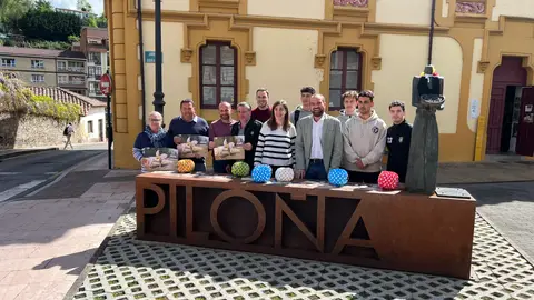 Participantes en la presentación de la feria Participantes en la presentación de la feria