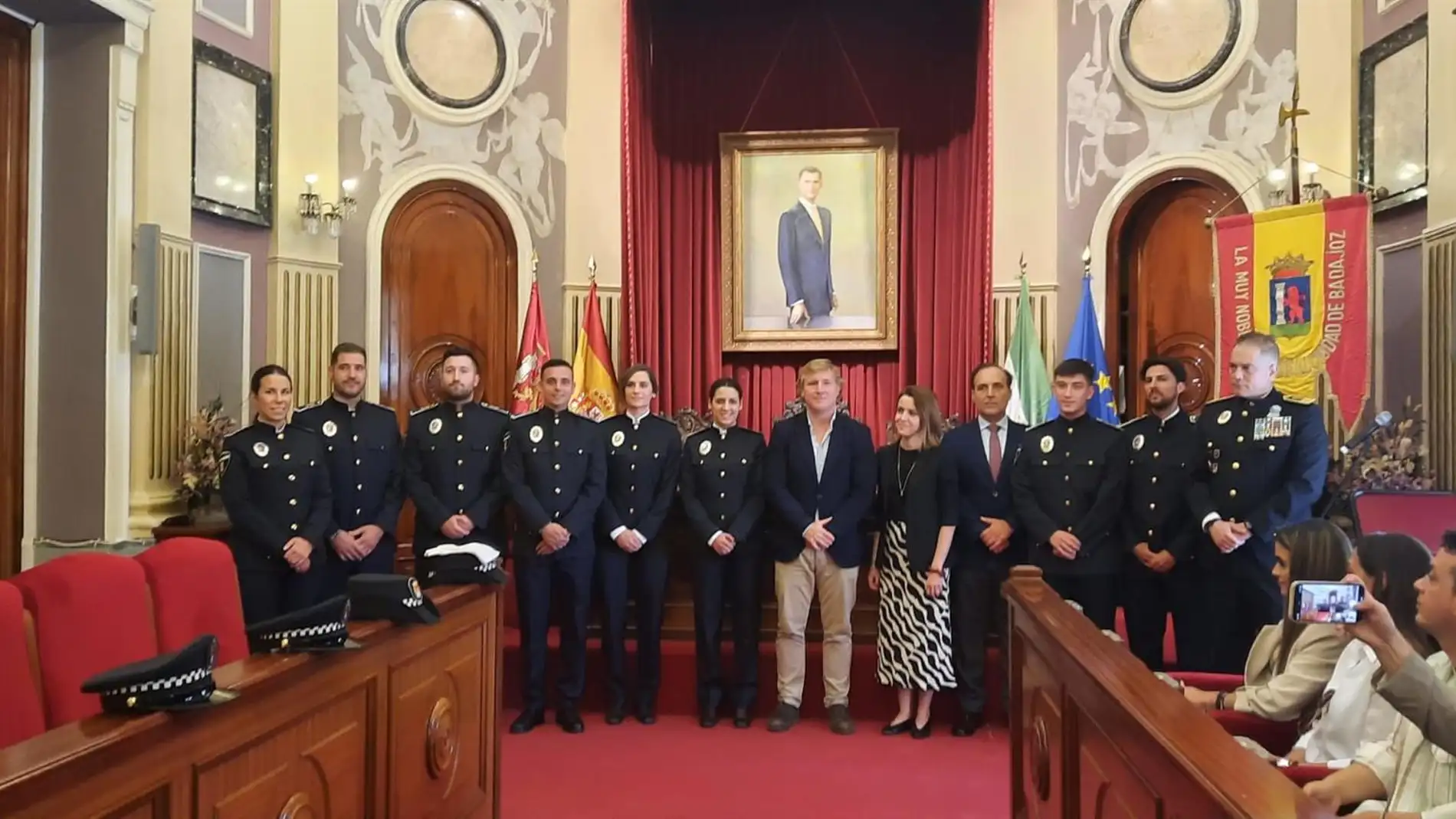 El Ayuntamiento de Badajoz suma 13 nuevos agentes de la Policía Local a su plantilla 
