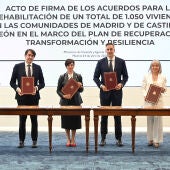 La Junta firma el convenio para la rehabilitación y mejora de la eficiencia energética de 102 viviendas en Aguilar de Campoo 