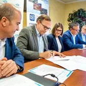 Firma Convenio Global Omnium y Canal Júcar-Turia en Carlet Firma Convenio Global Omnium y Canal Júcar-Turia en Carlet