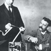 Quién inventó la radio, Marconi o Tesla?
