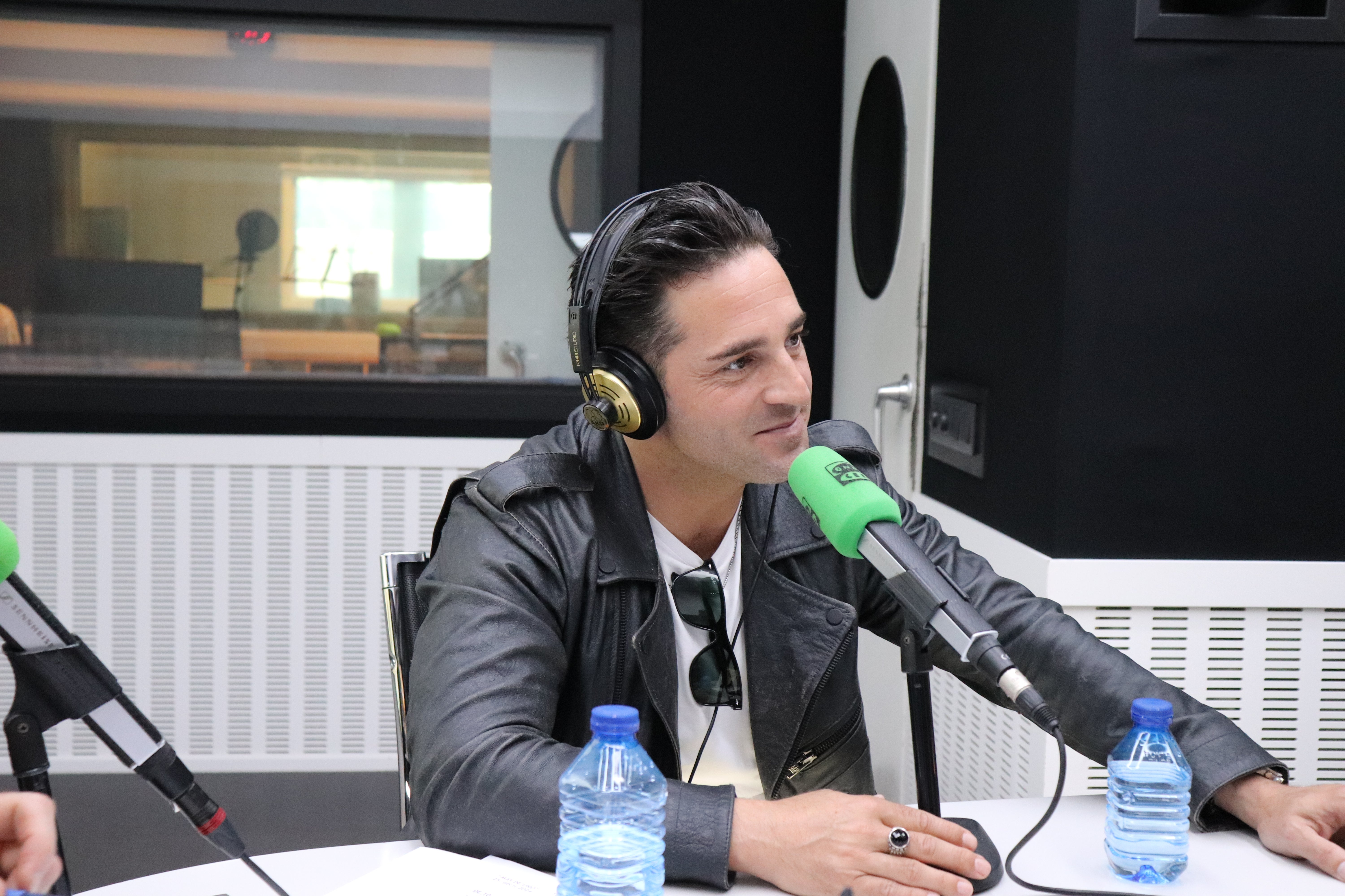 David Bustamante, sobre su próxima gira: "Tengo muchas ganas de mirar a los ojos a la gente" David Bustamante, sobre su próxima gira: "Tengo muchas ganas de mirar a los ojos a la gente"
