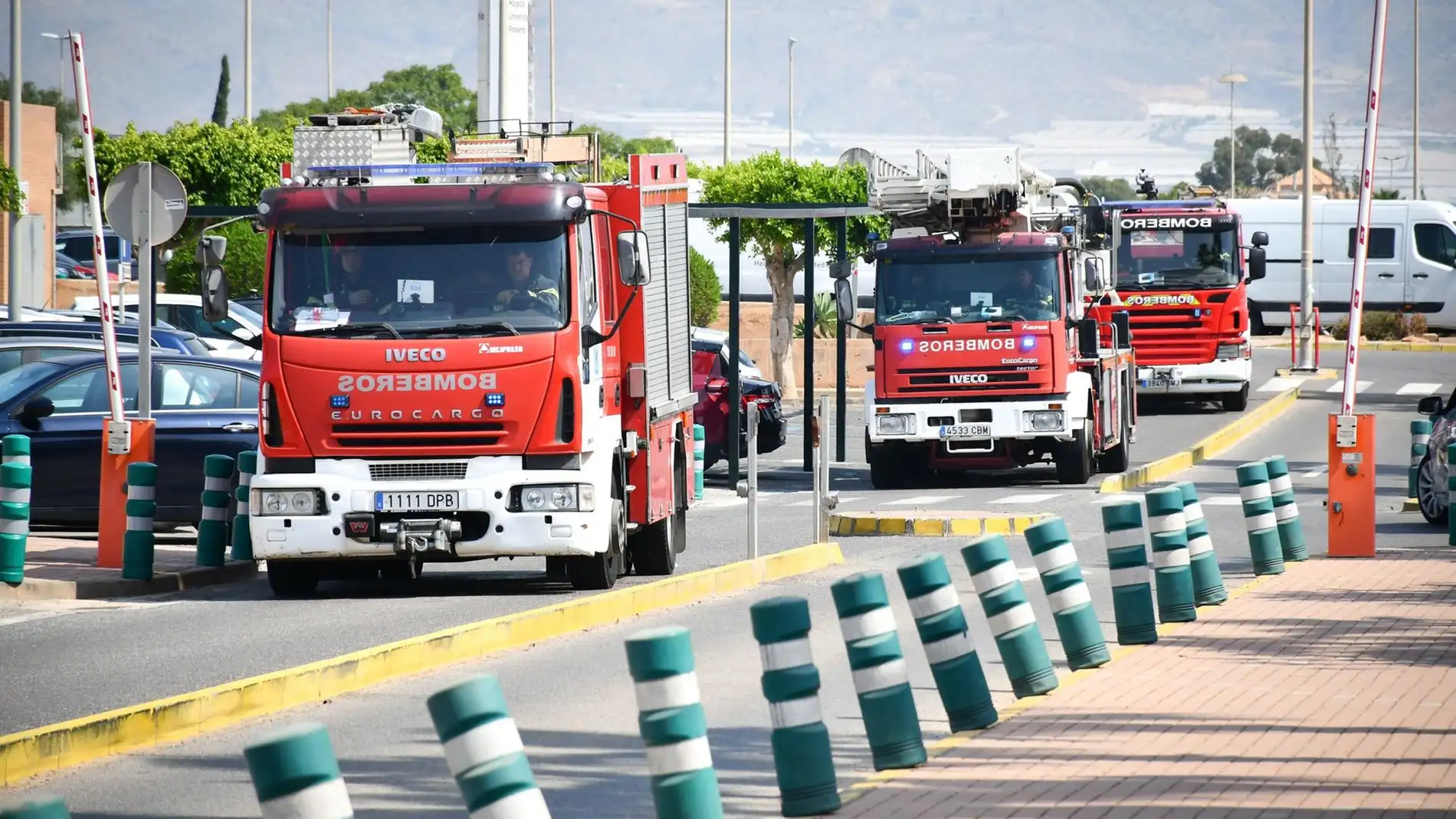 Fallecen dos mujeres tras el choque entre un turismo, que ha ardido, y una furgoneta en El Ejido